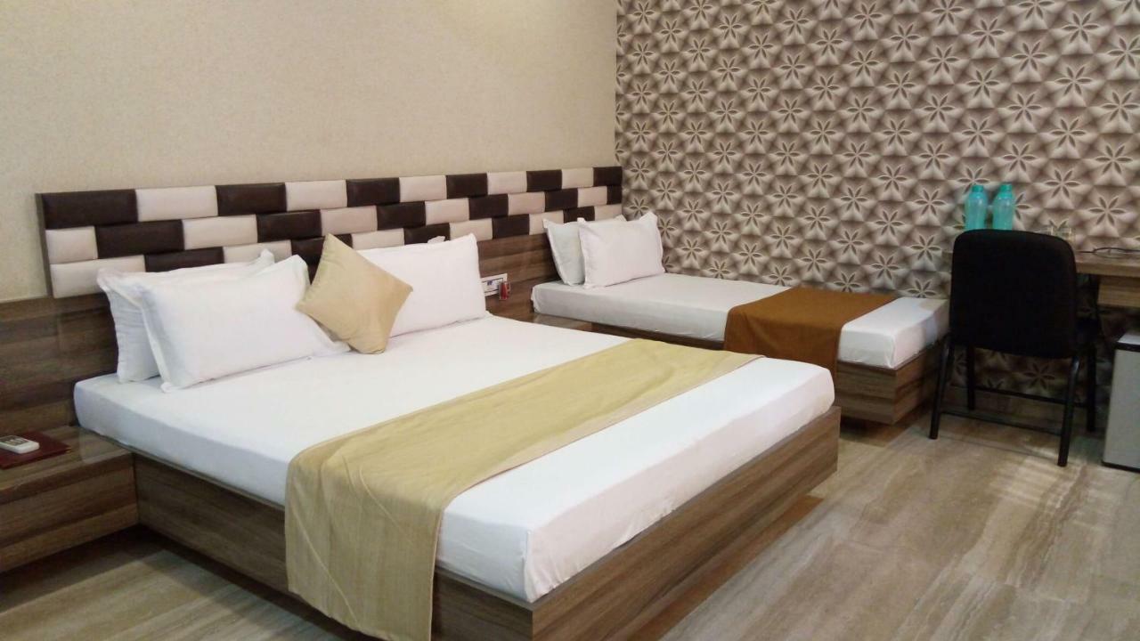 Hotel Shahi Darbar Navsari Luaran gambar