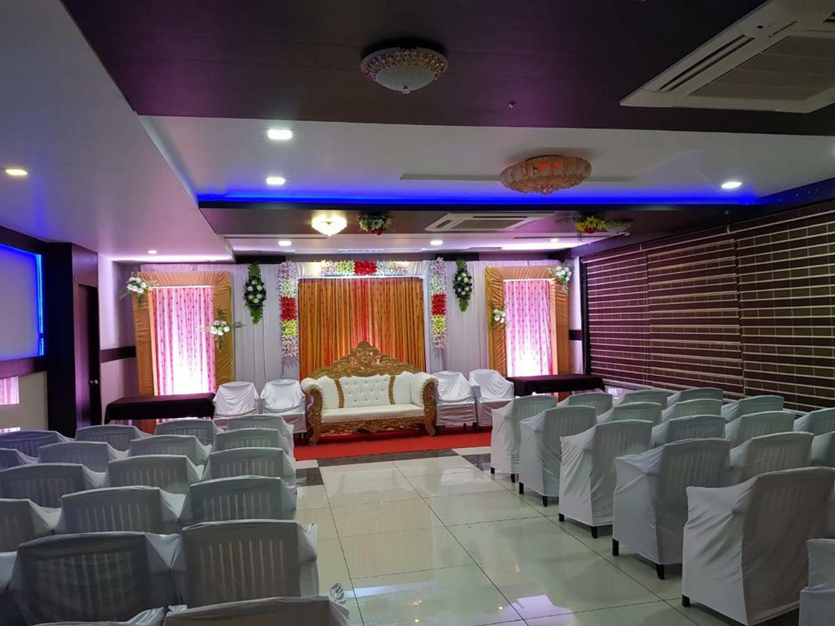 Hotel Shahi Darbar Navsari Luaran gambar