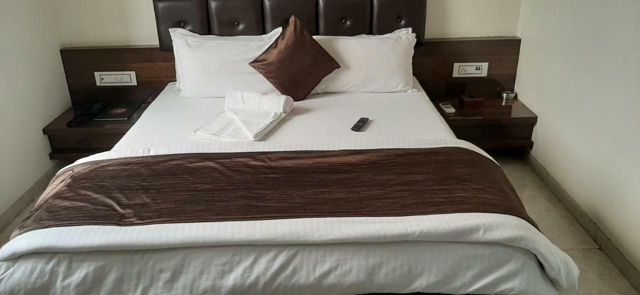 Hotel Shahi Darbar Navsari Luaran gambar